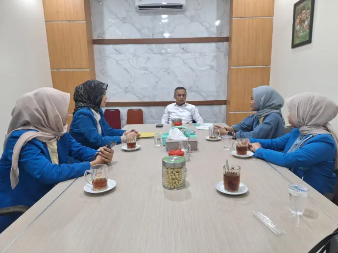 Audiensi dengan DPRD